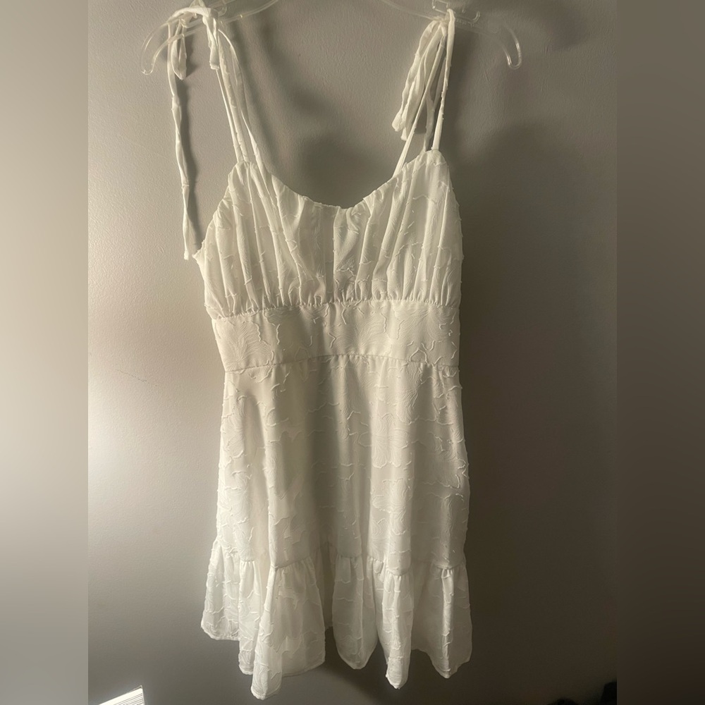 Speechless White Textured Floral Dress